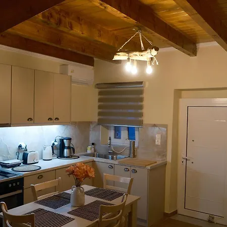 Irini Graou House Apartment