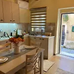 Irini Graou House *