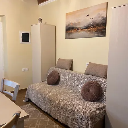 Irini Graou House * Ágios Matthaíos